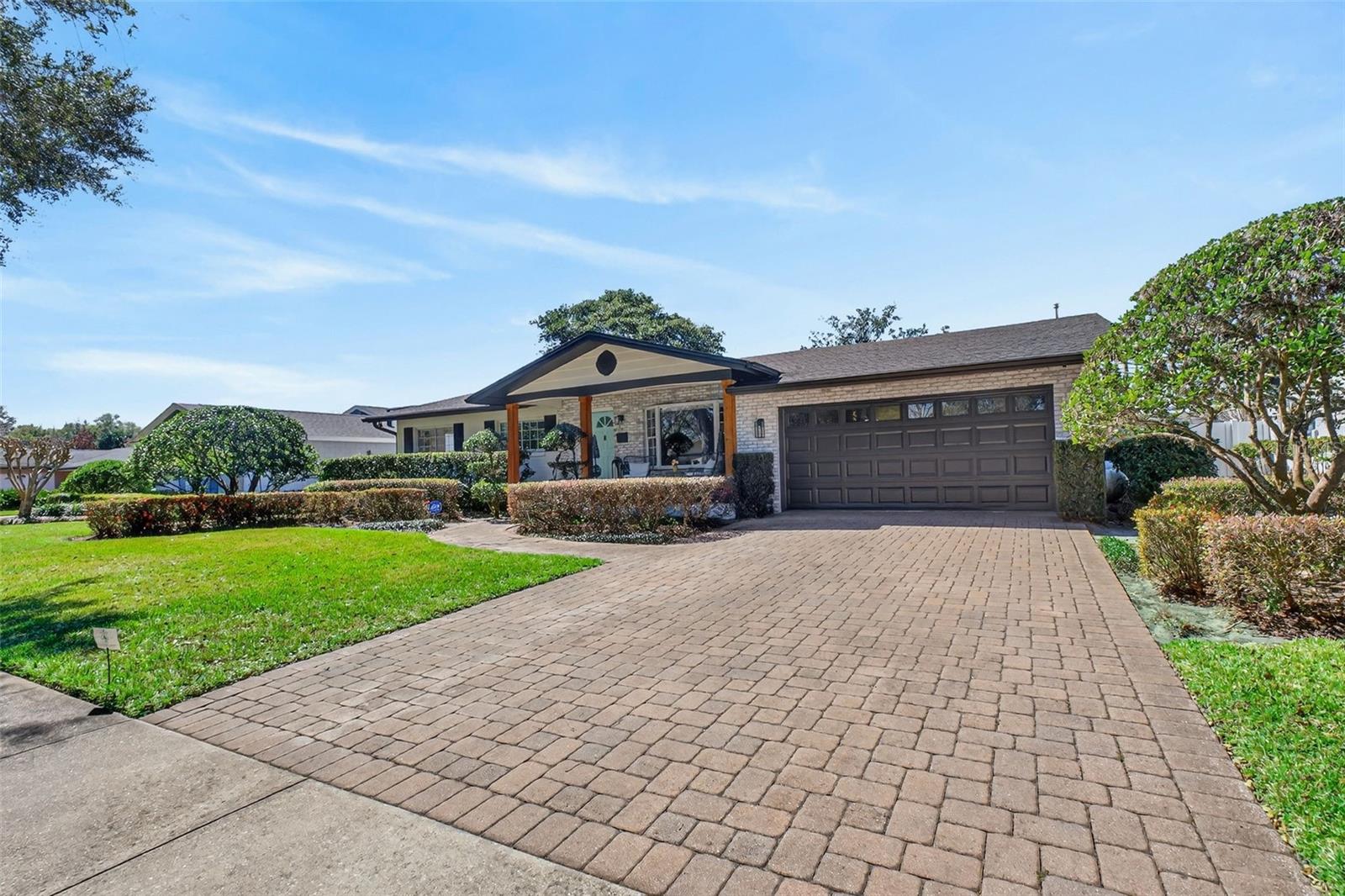 Image 5 of 100 For 643 Dunblane Drive