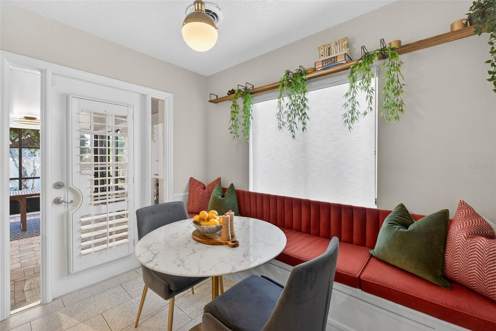 Image 51 of 100 For 643 Dunblane Drive