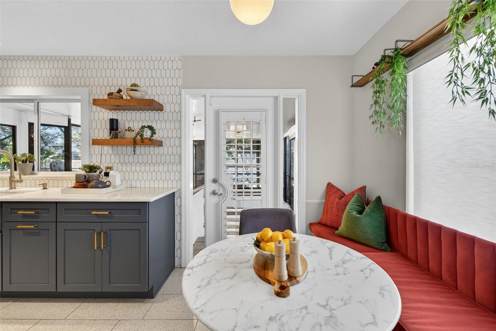 Image 52 of 100 For 643 Dunblane Drive