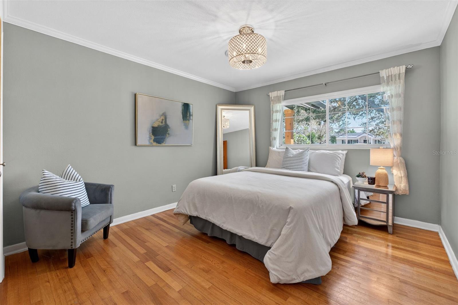 Image 63 of 100 For 643 Dunblane Drive