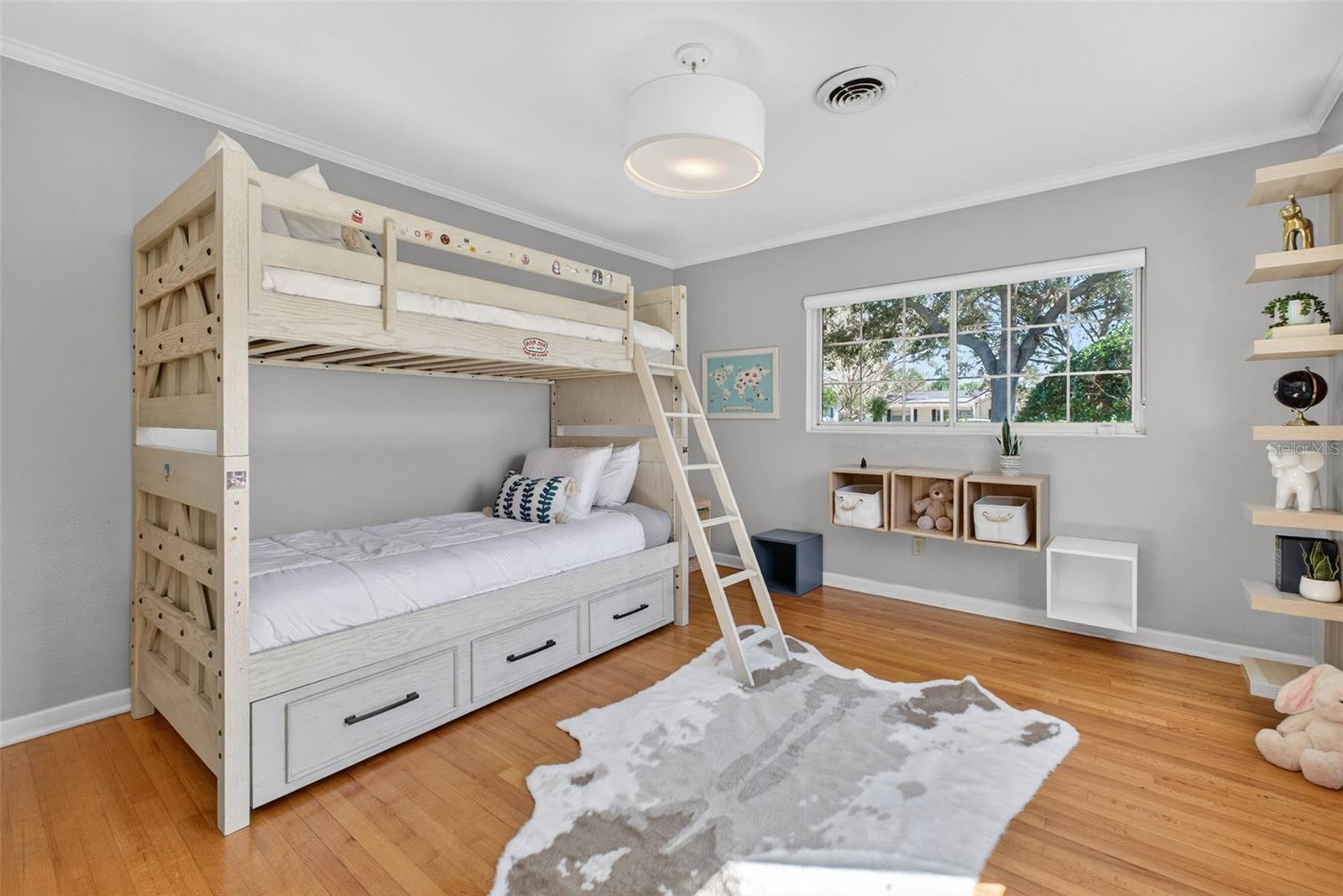 Image 67 of 100 For 643 Dunblane Drive