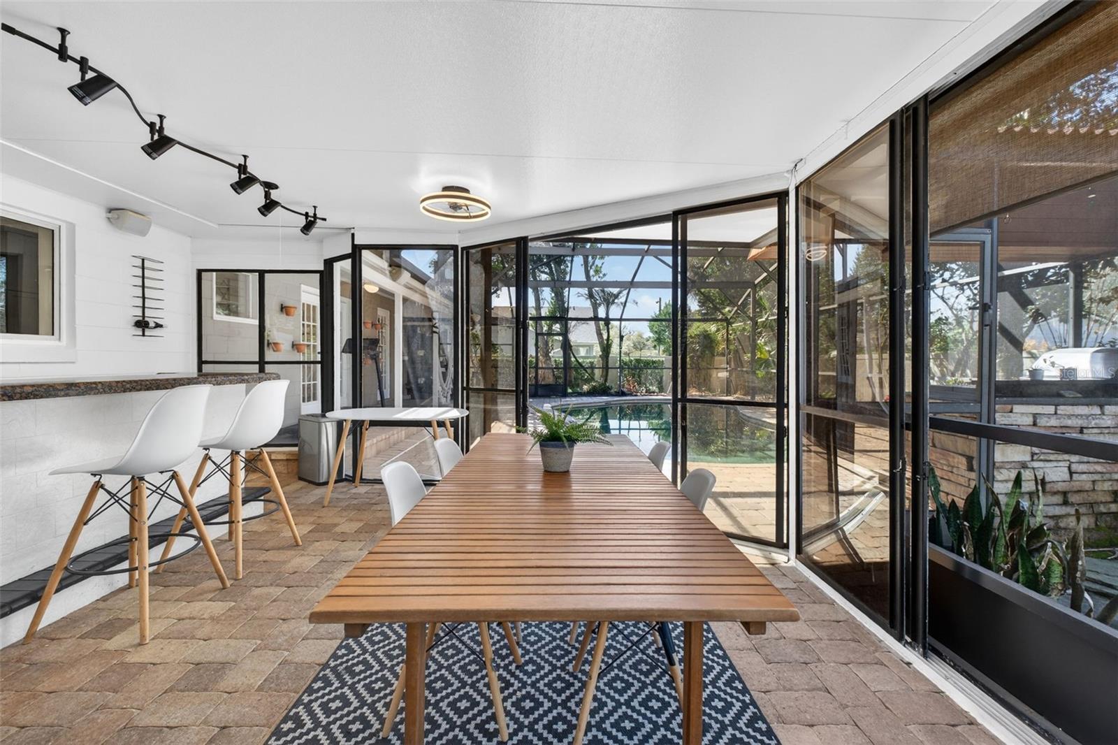 Image 97 of 100 For 643 Dunblane Drive