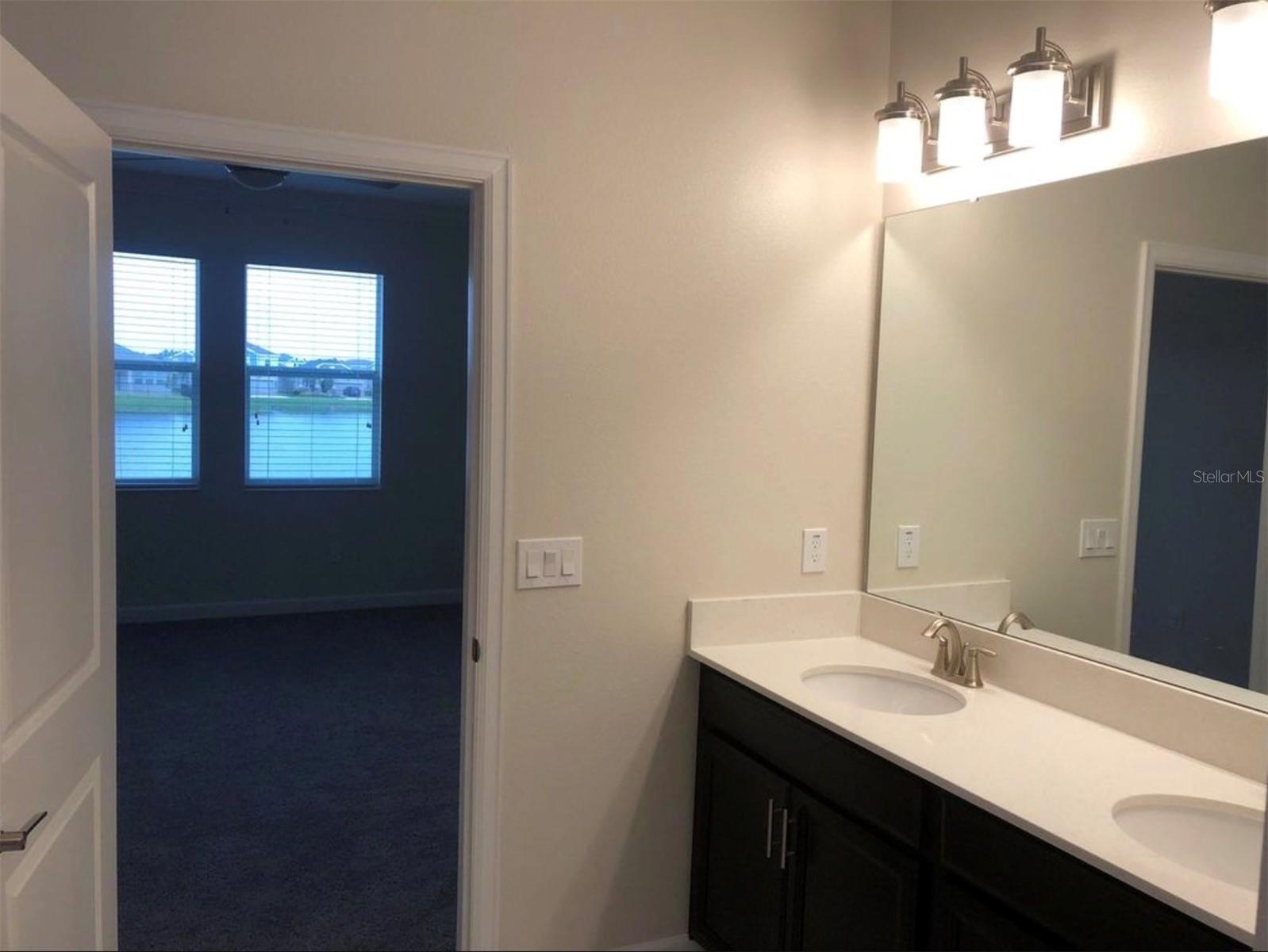 Image 20 of 37 For 10229 Lovegrass Lane