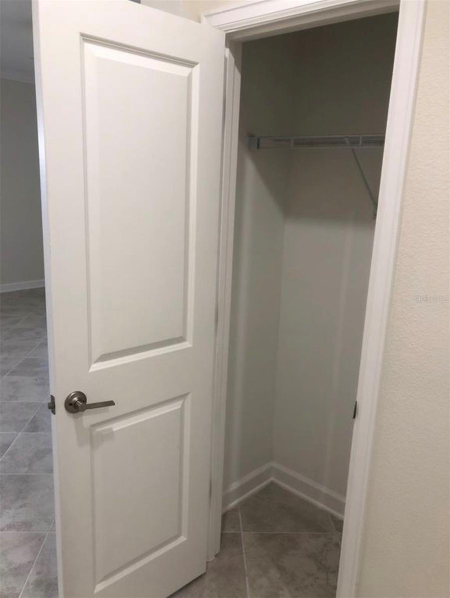 Image 25 of 37 For 10229 Lovegrass Lane