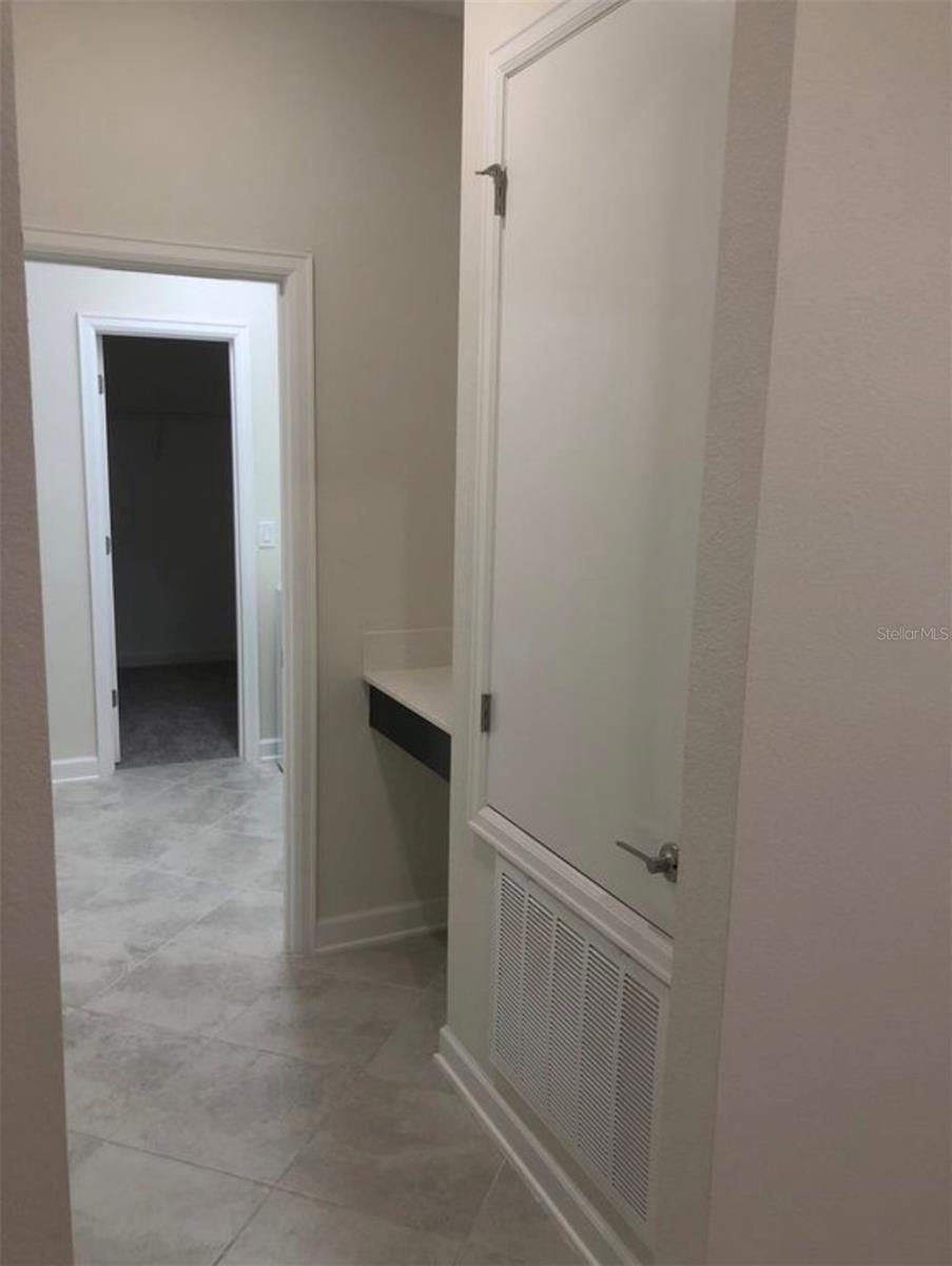 Image 28 of 37 For 10229 Lovegrass Lane