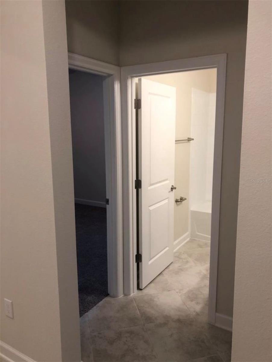 Image 30 of 37 For 10229 Lovegrass Lane