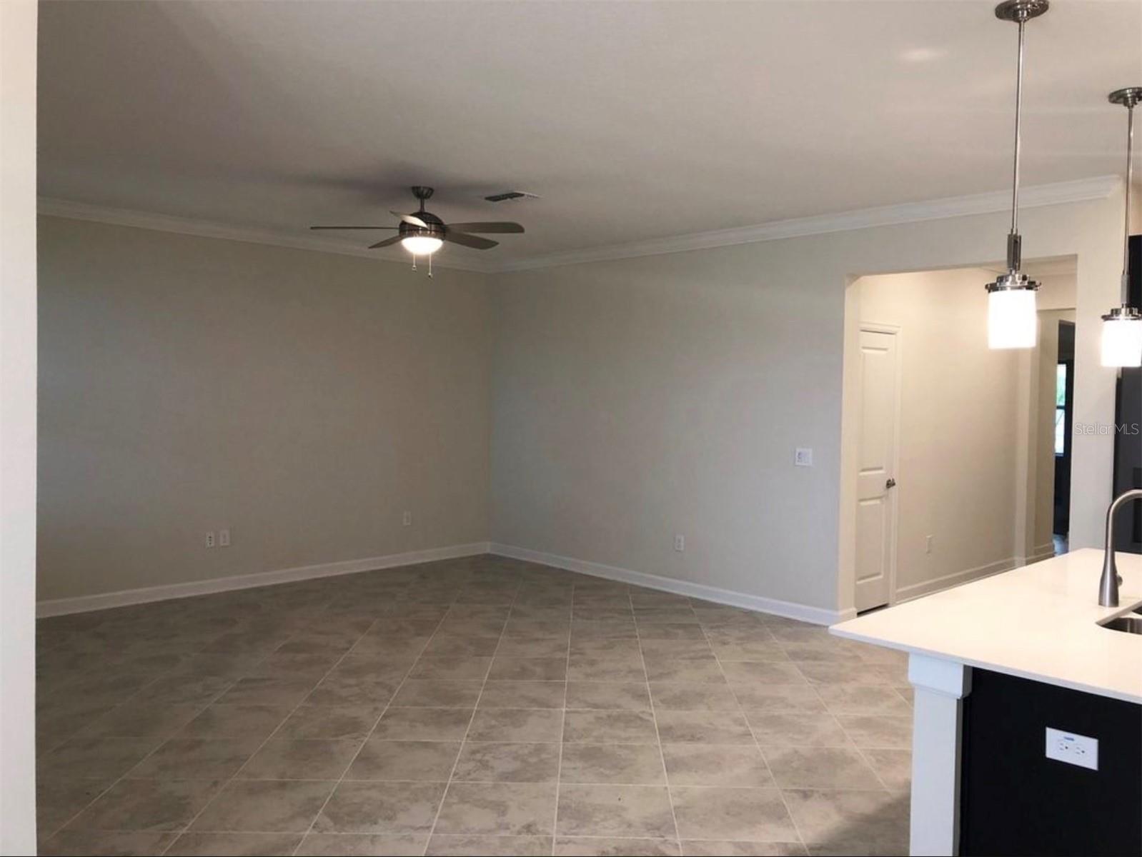 Image 9 of 37 For 10229 Lovegrass Lane