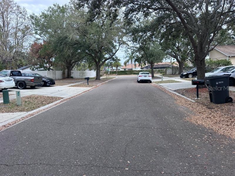 Listing photo id 0 for 1451 Mohrlake Drive