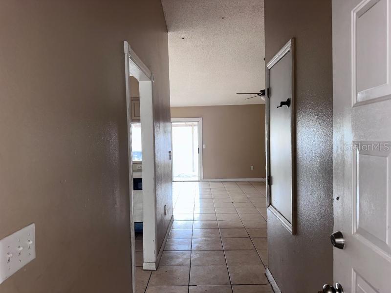 Listing photo id 1 for 1451 Mohrlake Drive