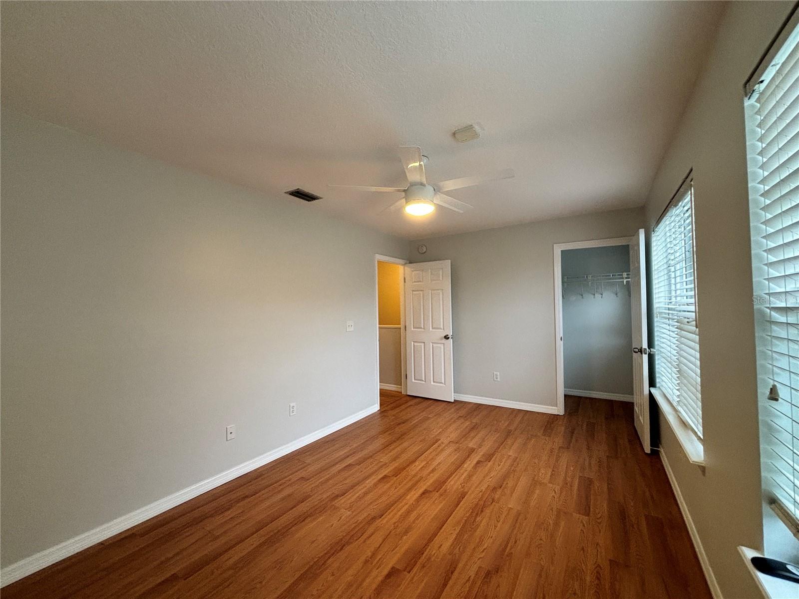 Image 12 of 25 For 1625 Park Lake Street 1625