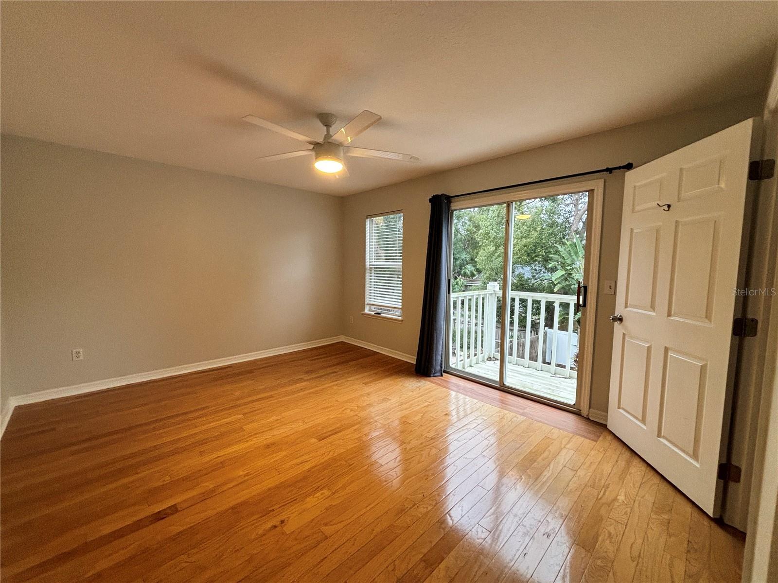 Image 16 of 25 For 1625 Park Lake Street 1625