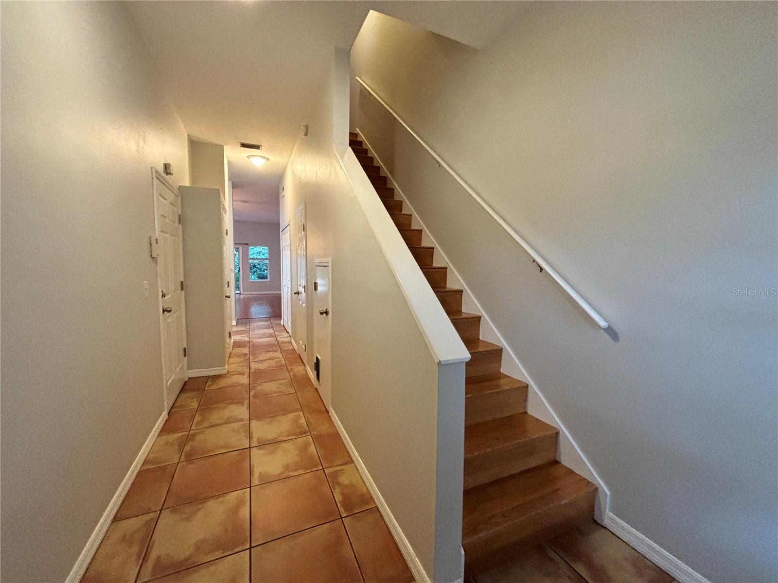 Image 3 of 25 For 1625 Park Lake Street 1625