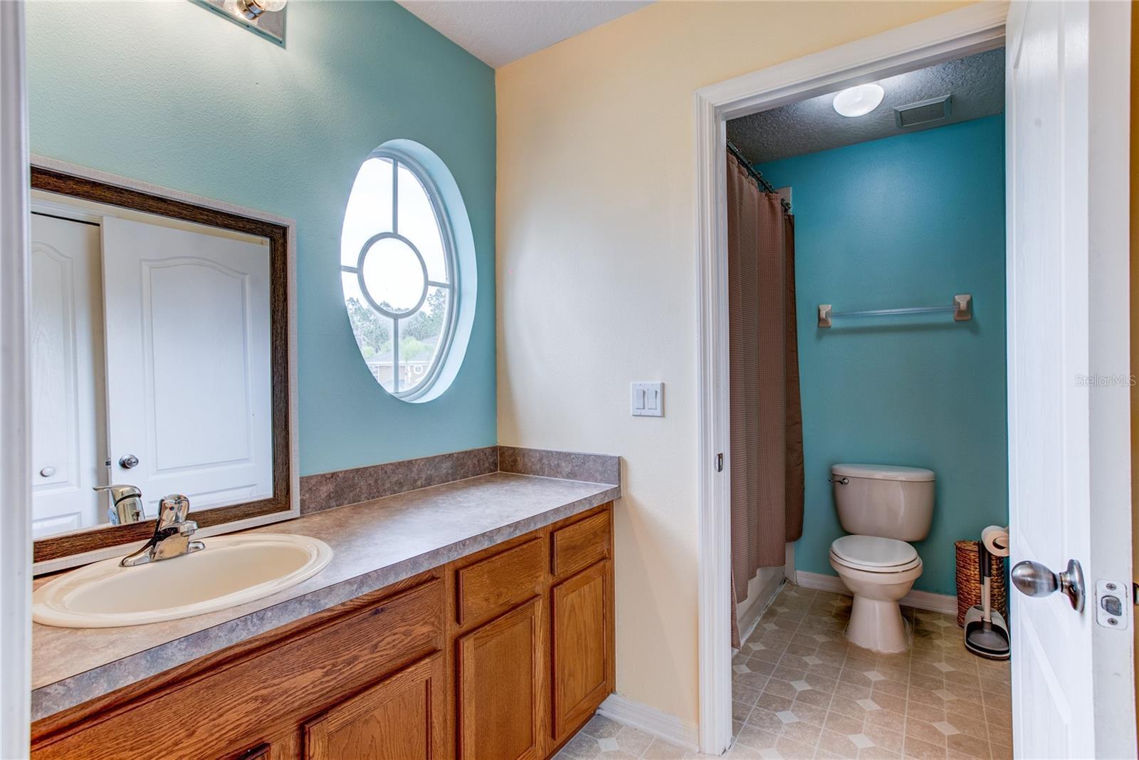 Image 16 of 32 For 1544 Echo Lake Court