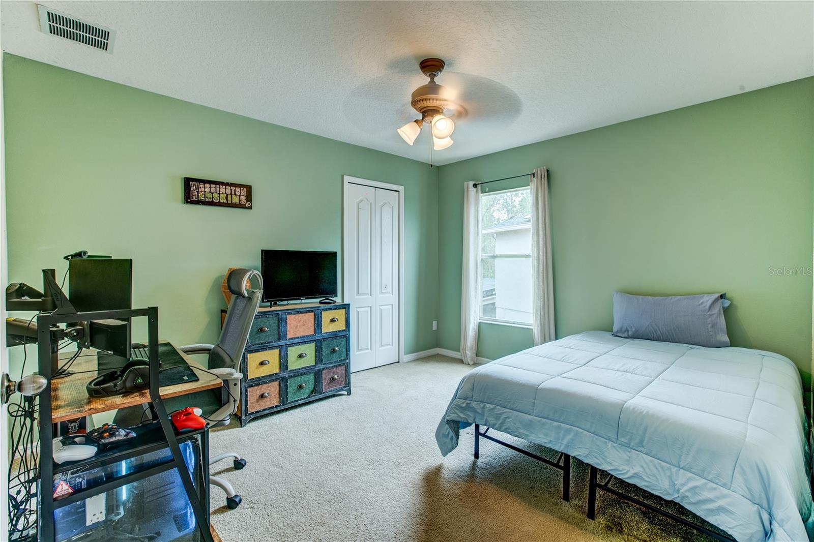 Image 19 of 32 For 1544 Echo Lake Court