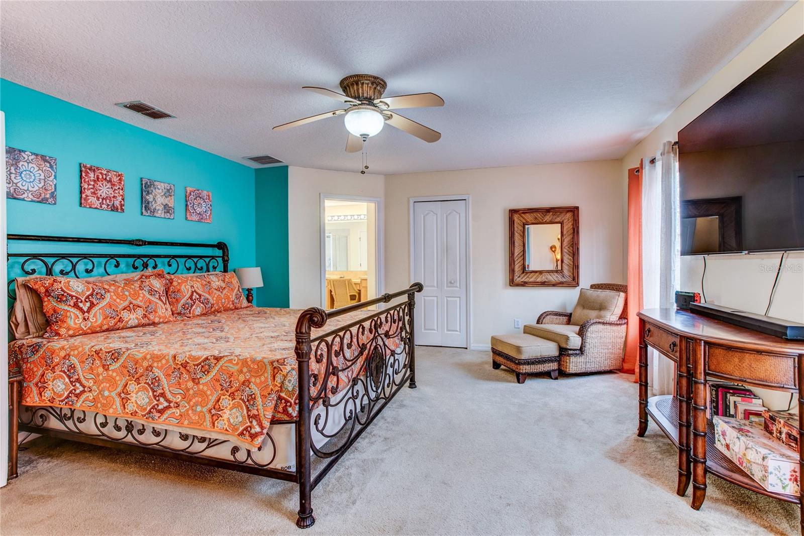 Image 21 of 32 For 1544 Echo Lake Court