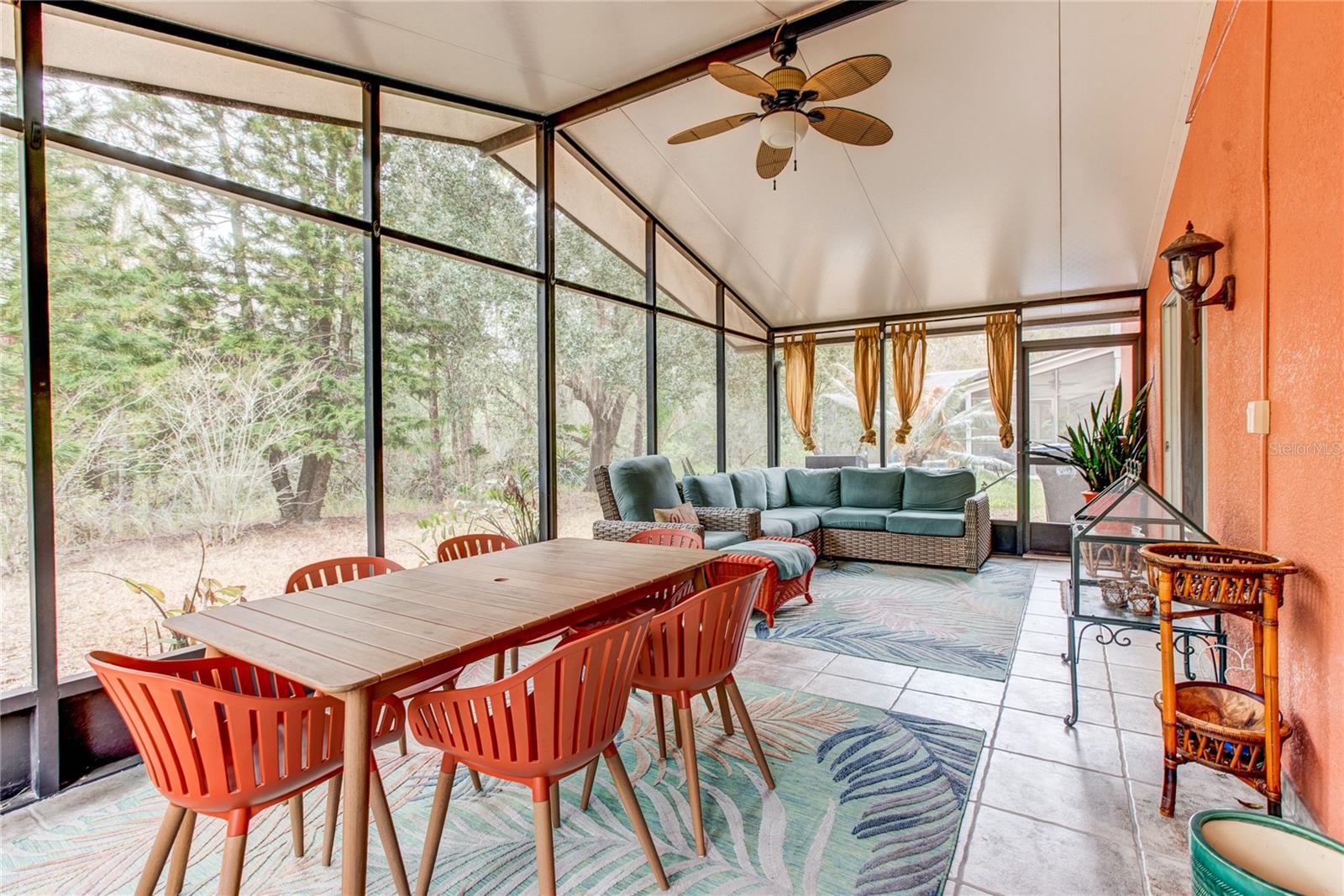 Image 26 of 32 For 1544 Echo Lake Court