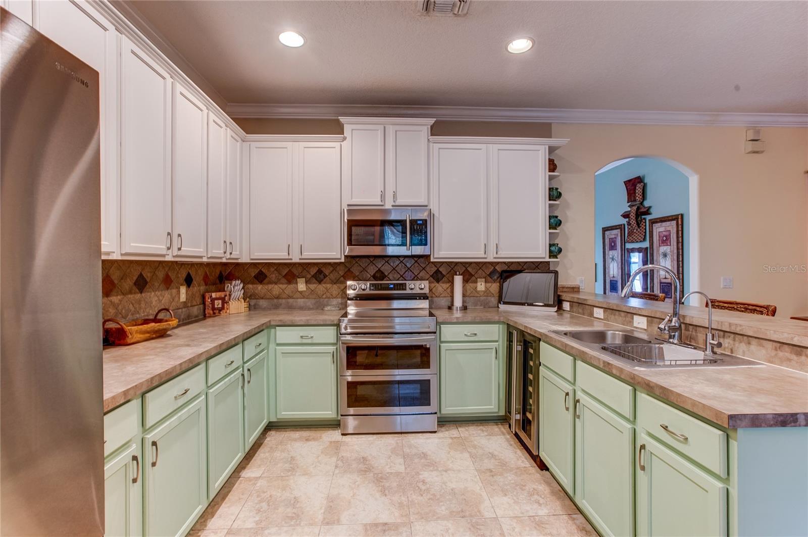 Image 9 of 32 For 1544 Echo Lake Court