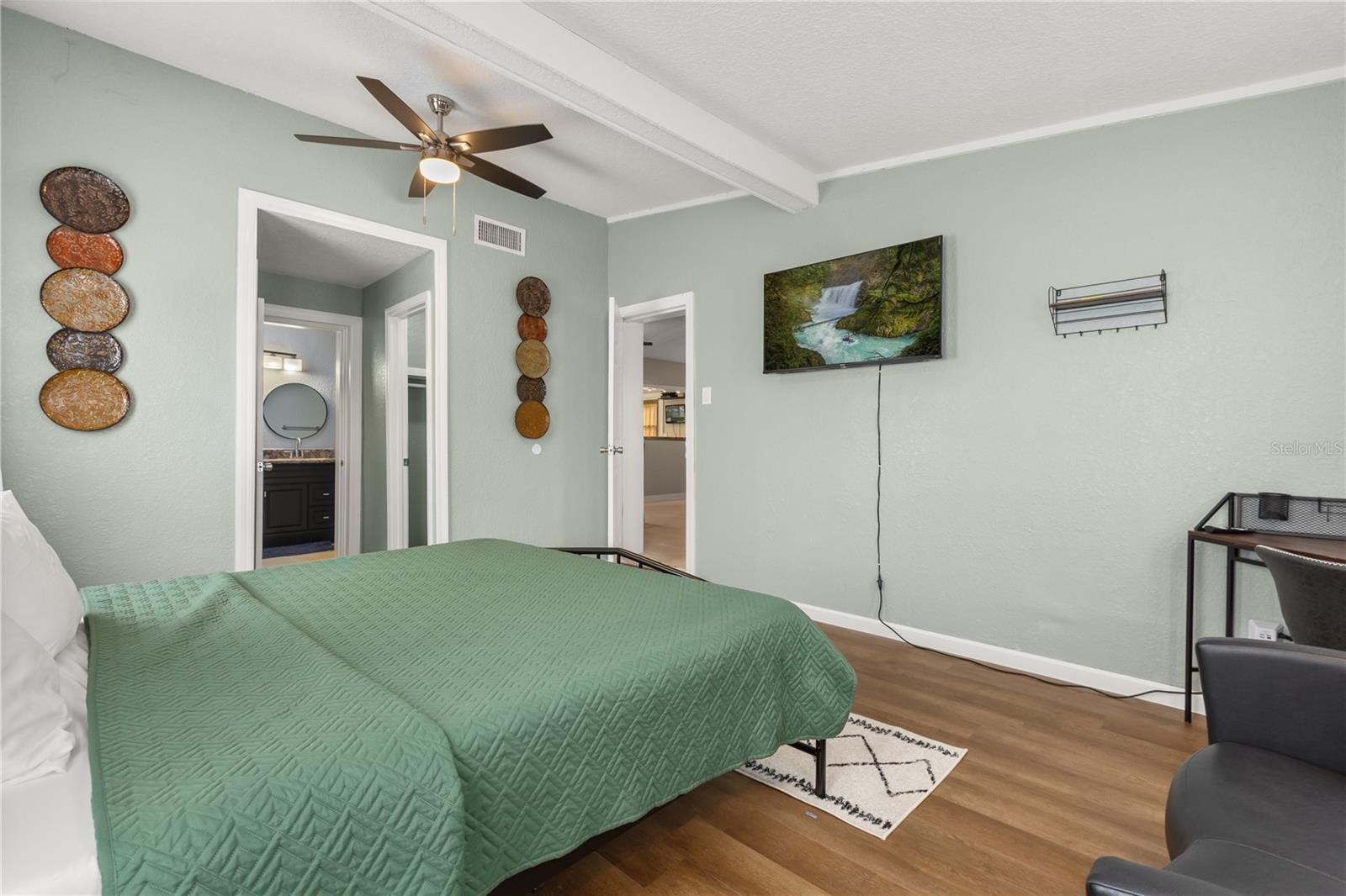 Image 17 of 29 For 615 Mimosa Terrace