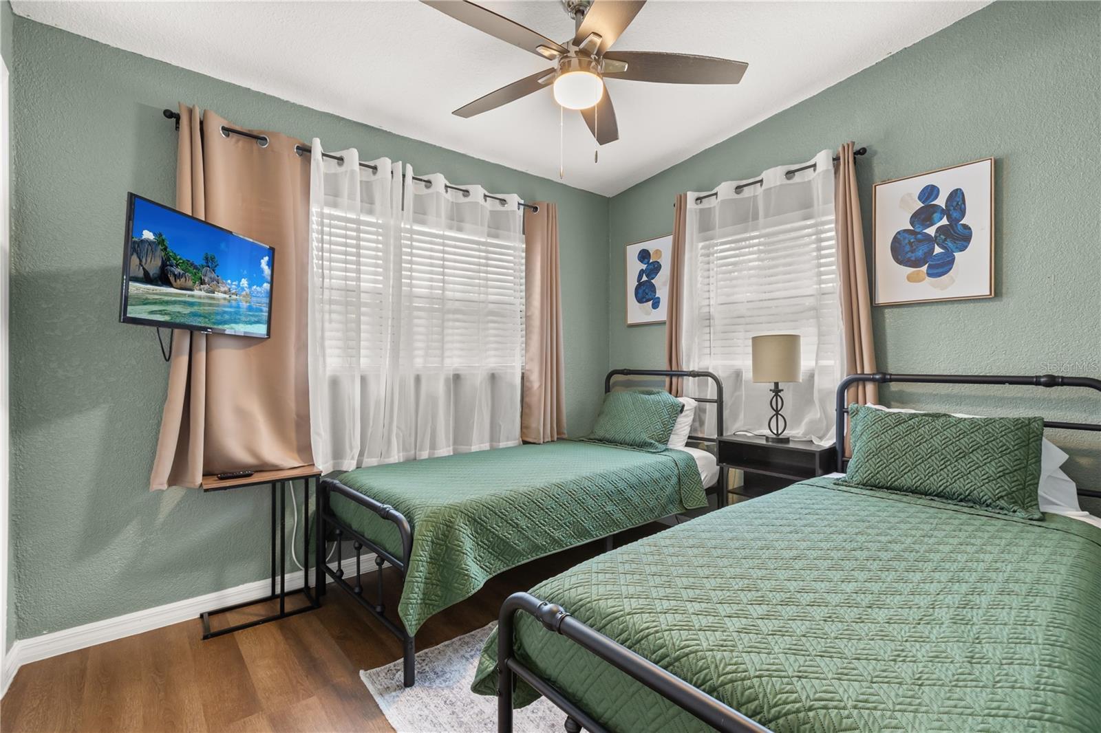 Image 18 of 29 For 615 Mimosa Terrace