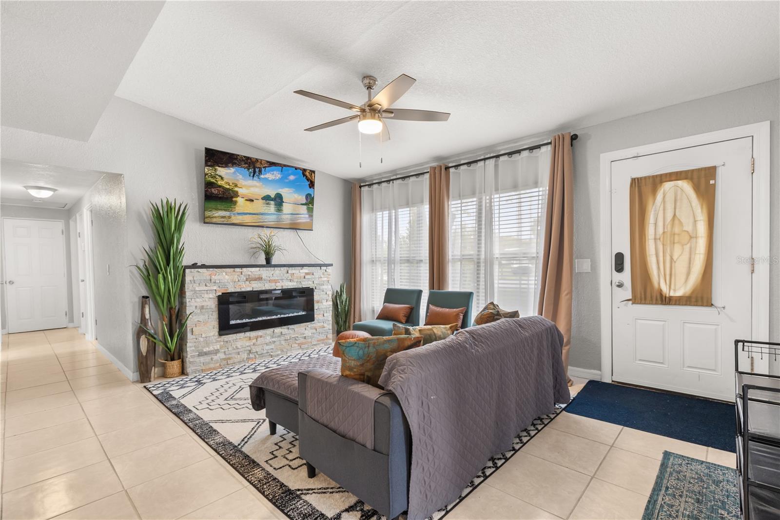 Image 5 of 29 For 615 Mimosa Terrace