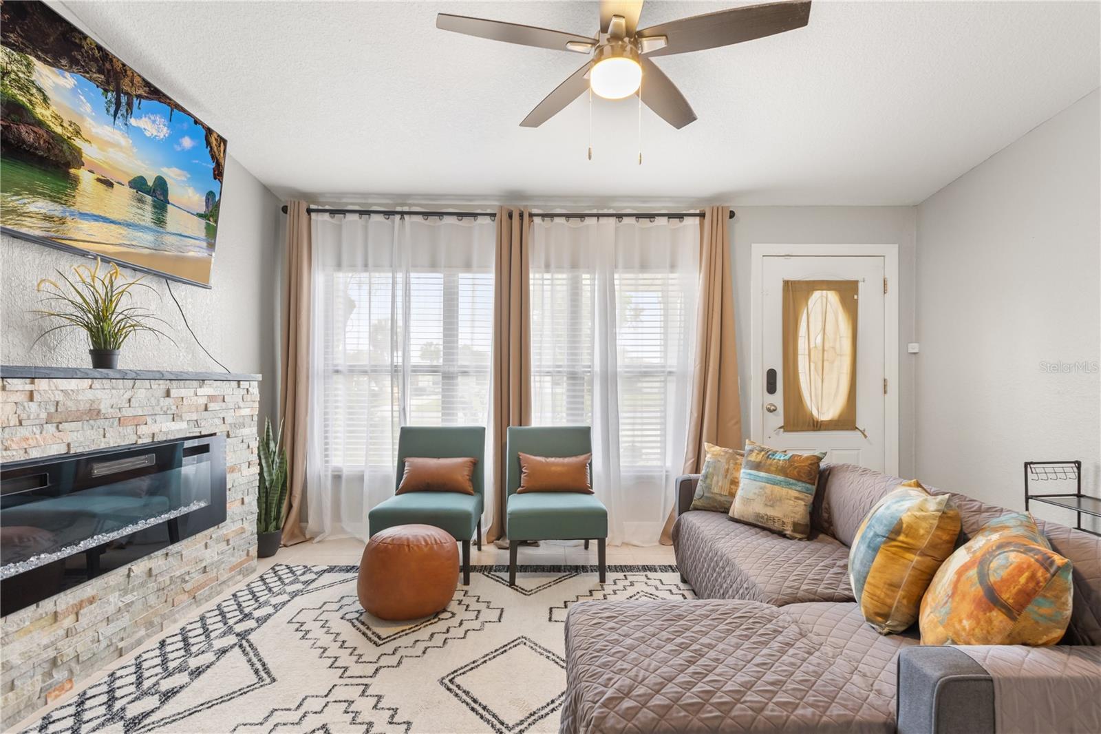 Image 6 of 29 For 615 Mimosa Terrace