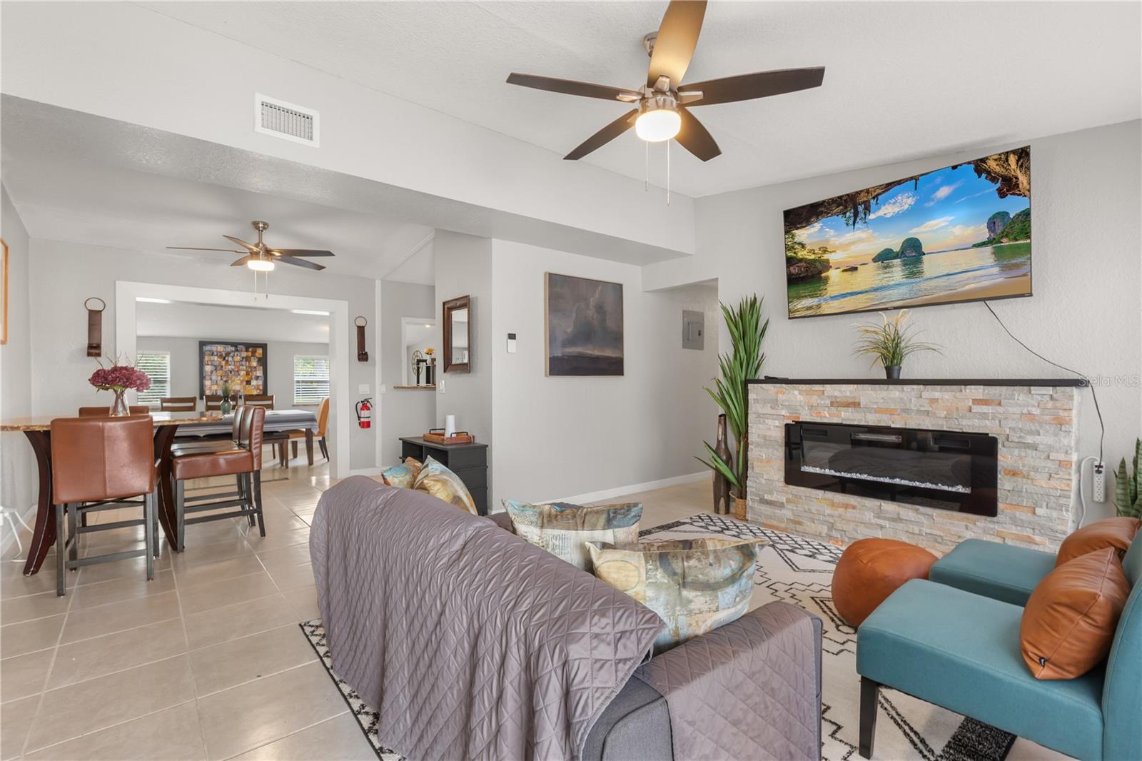 Image 7 of 29 For 615 Mimosa Terrace