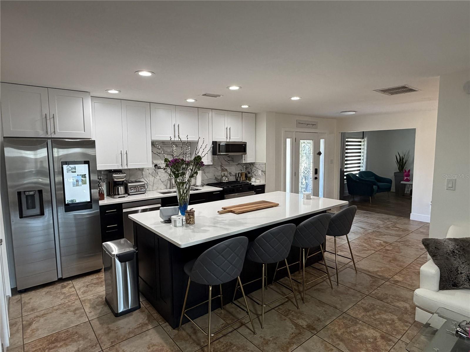 Image 10 of 34 For 1501 Avalon Boulevard