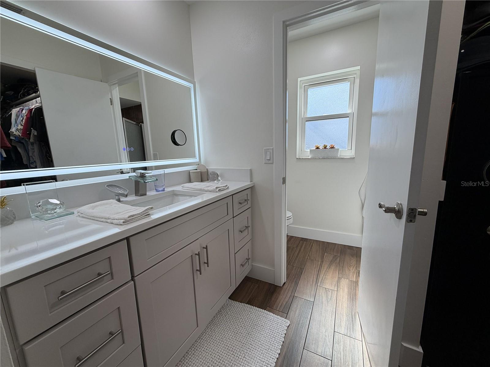 Image 19 of 34 For 1501 Avalon Boulevard