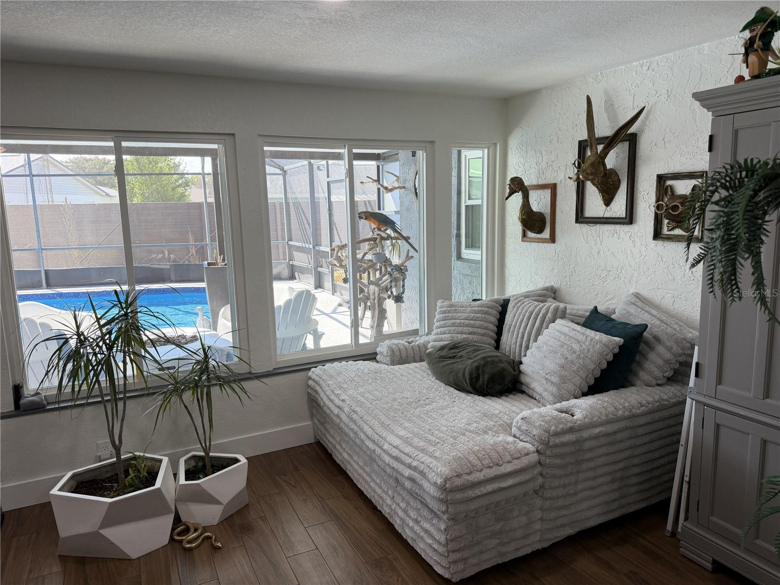 Image 24 of 34 For 1501 Avalon Boulevard