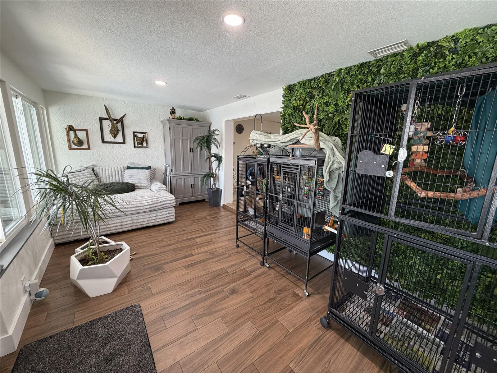 Image 27 of 34 For 1501 Avalon Boulevard