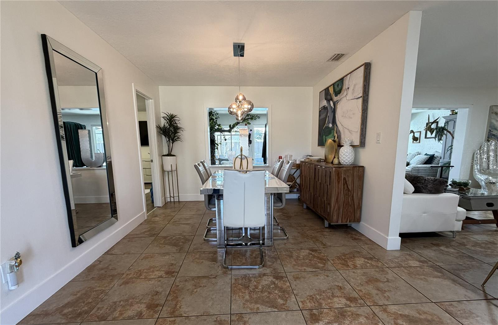 Image 6 of 34 For 1501 Avalon Boulevard