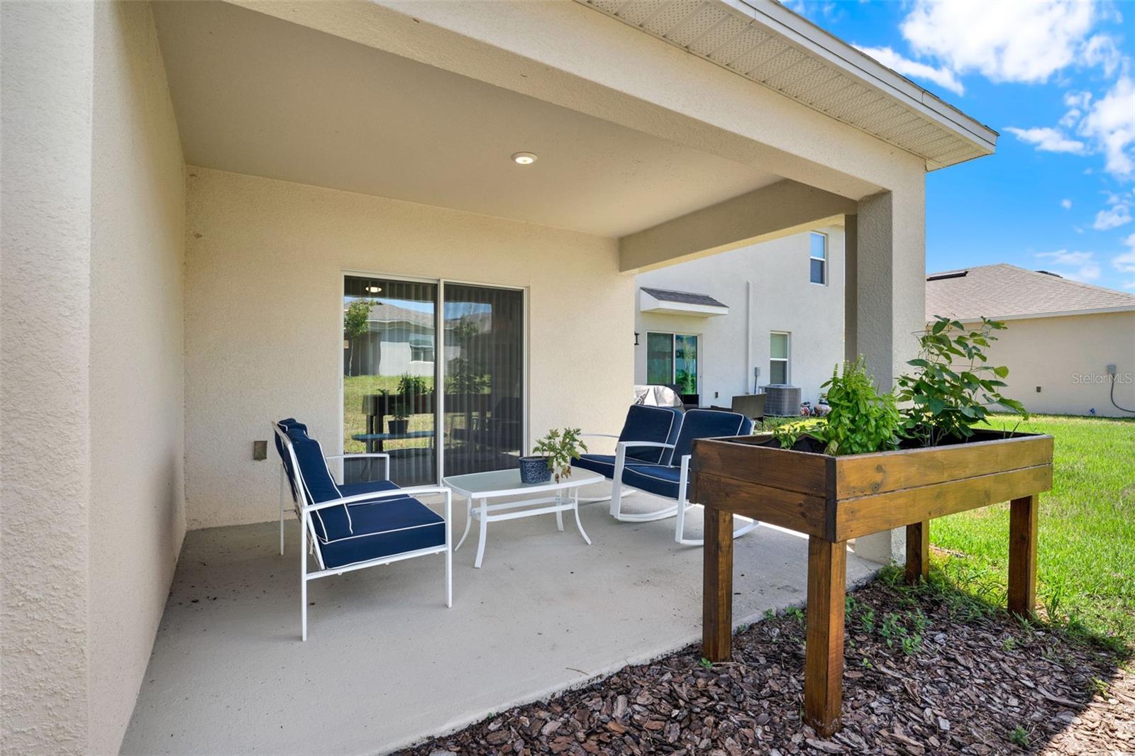 Image 17 of 20 For 929 August Sky Dr