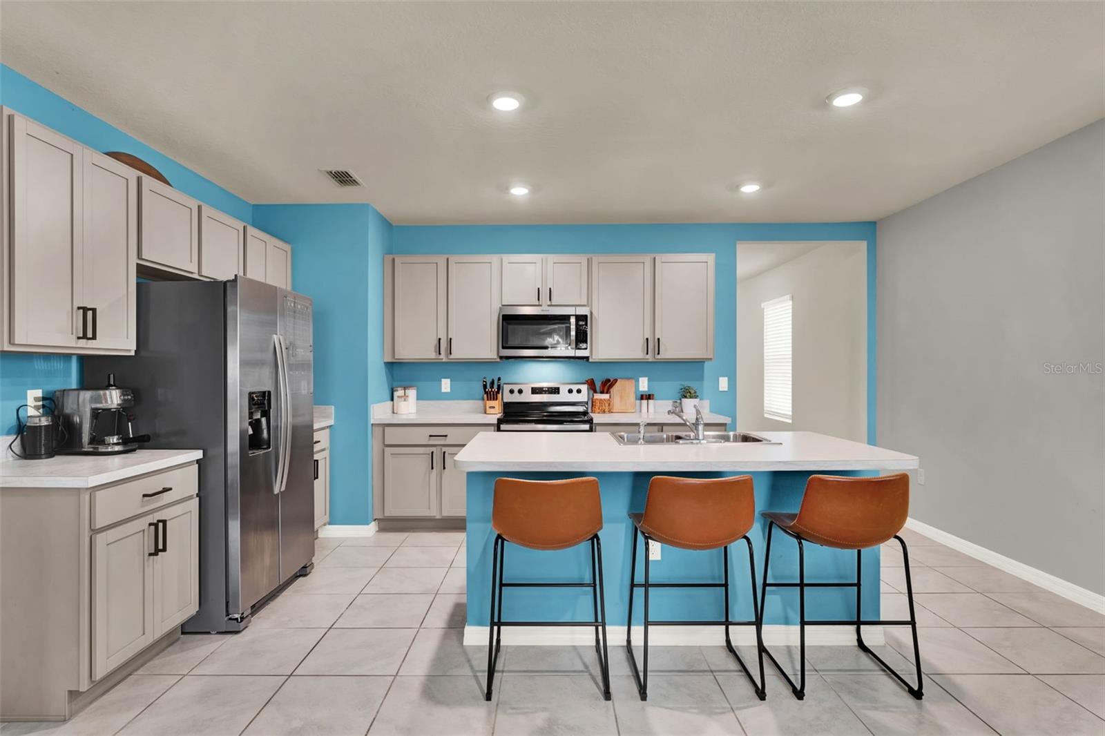 Image 4 of 20 For 929 August Sky Dr