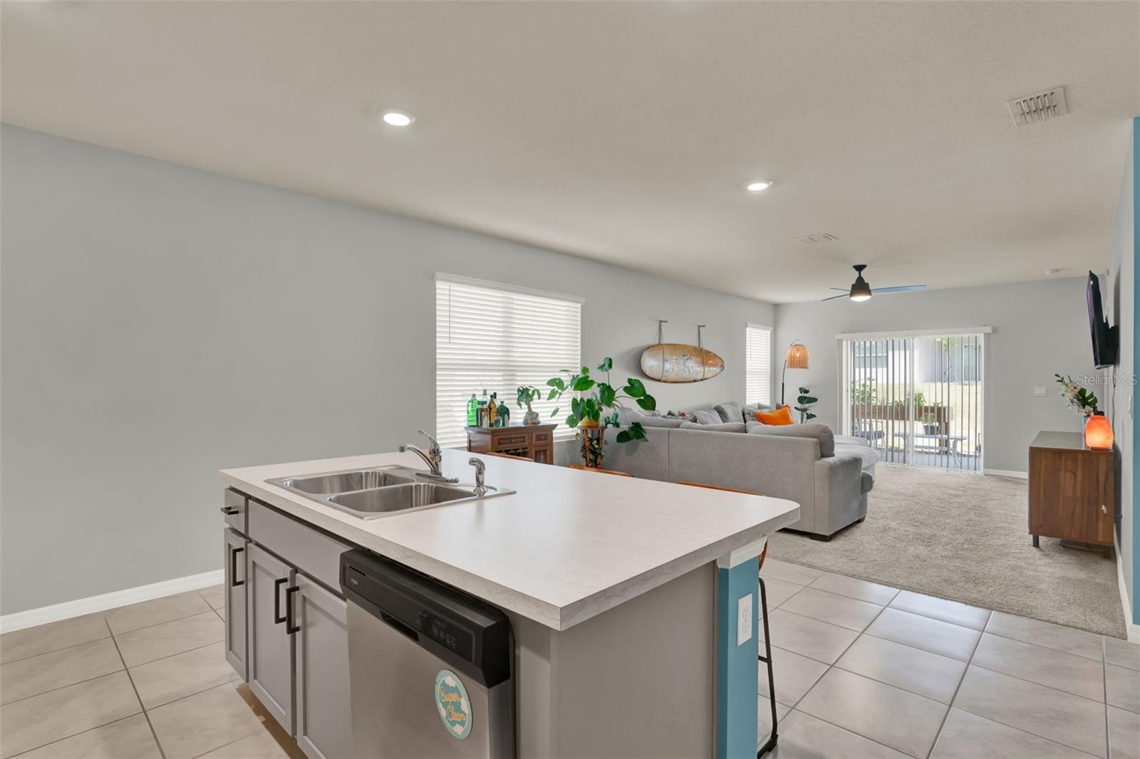 Image 7 of 20 For 929 August Sky Dr