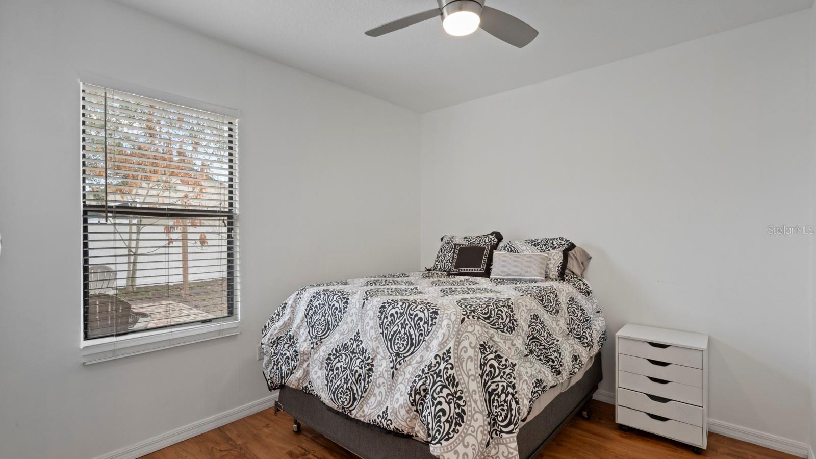 Image 17 of 39 For 2819 Village Pine Terrace