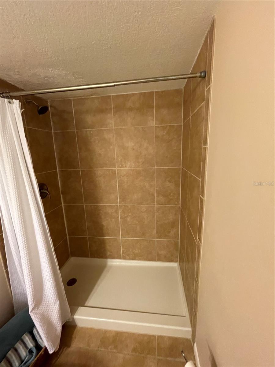 Image 12 of 19 For 5801 Atlantic Avenue 609