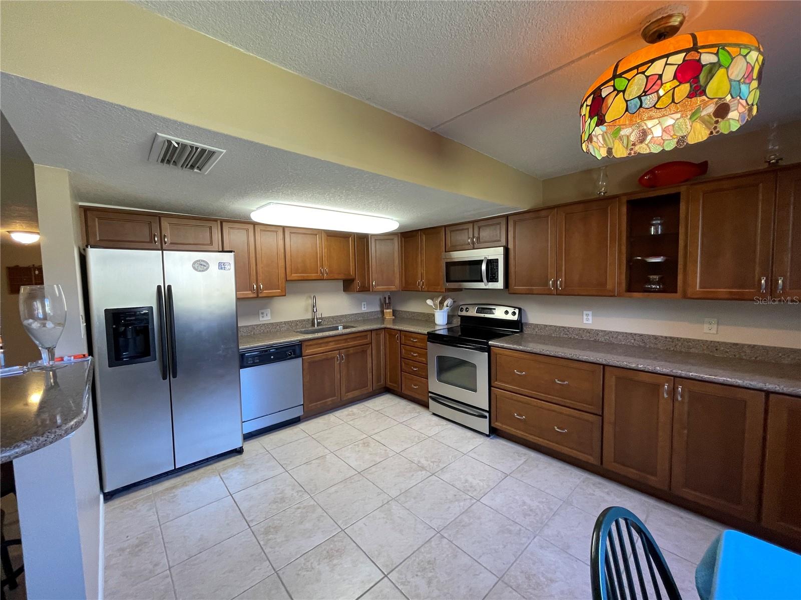 Image 15 of 19 For 5801 Atlantic Avenue 609