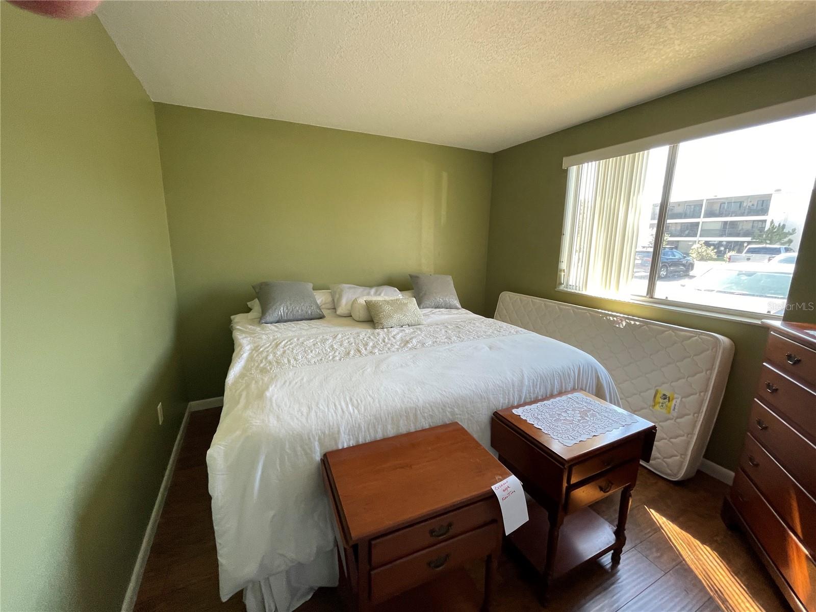 Image 7 of 19 For 5801 Atlantic Avenue 609