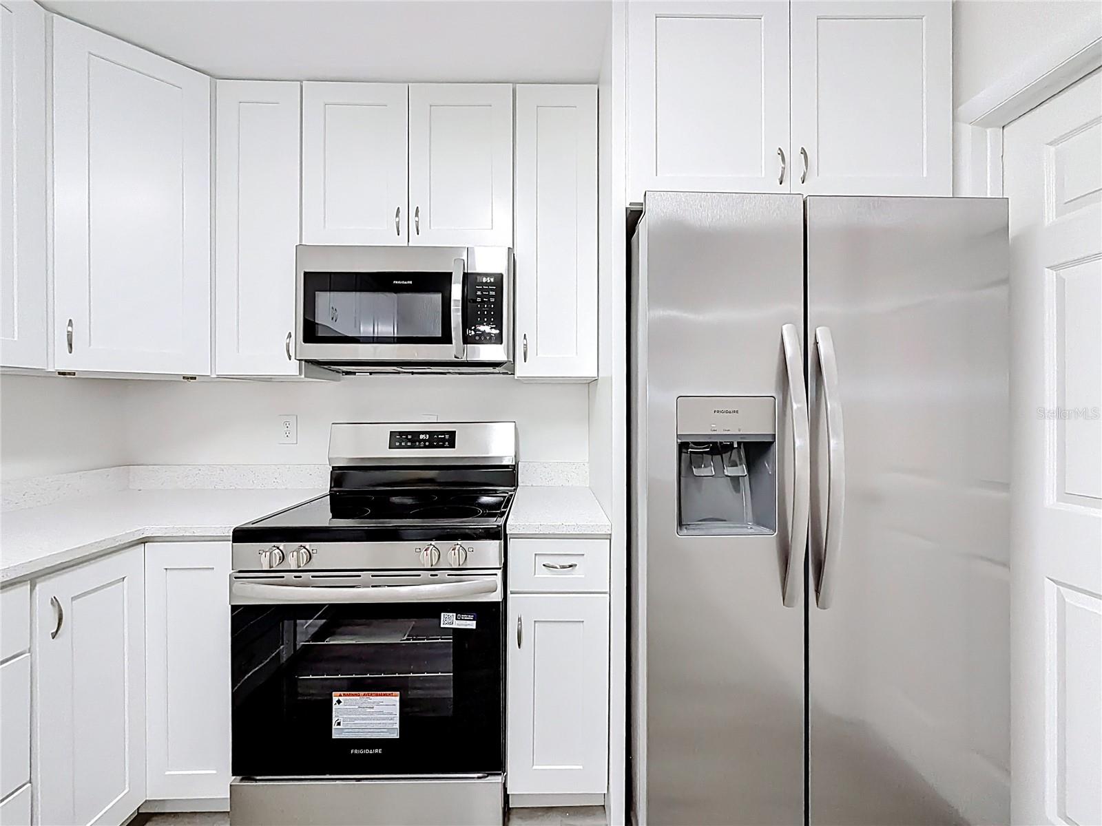 Image 10 of 26 For 819 Helmsman Way