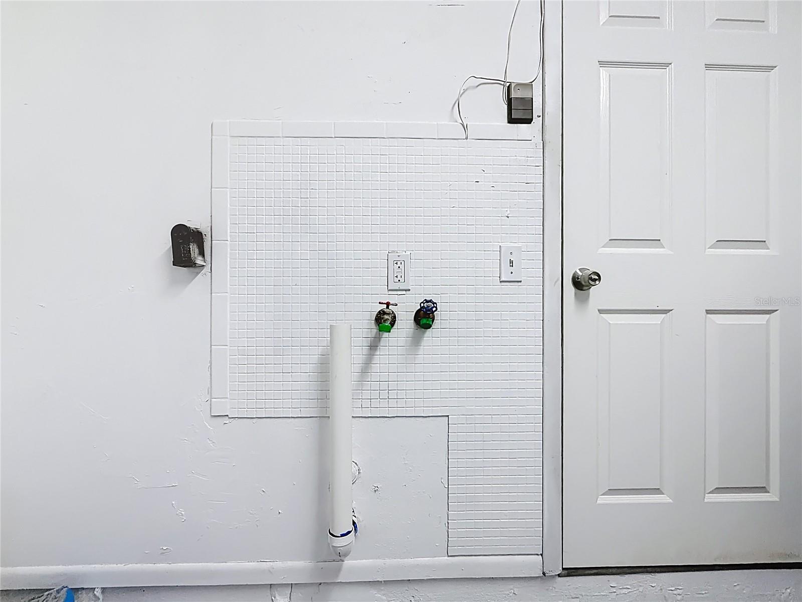 Image 25 of 26 For 819 Helmsman Way