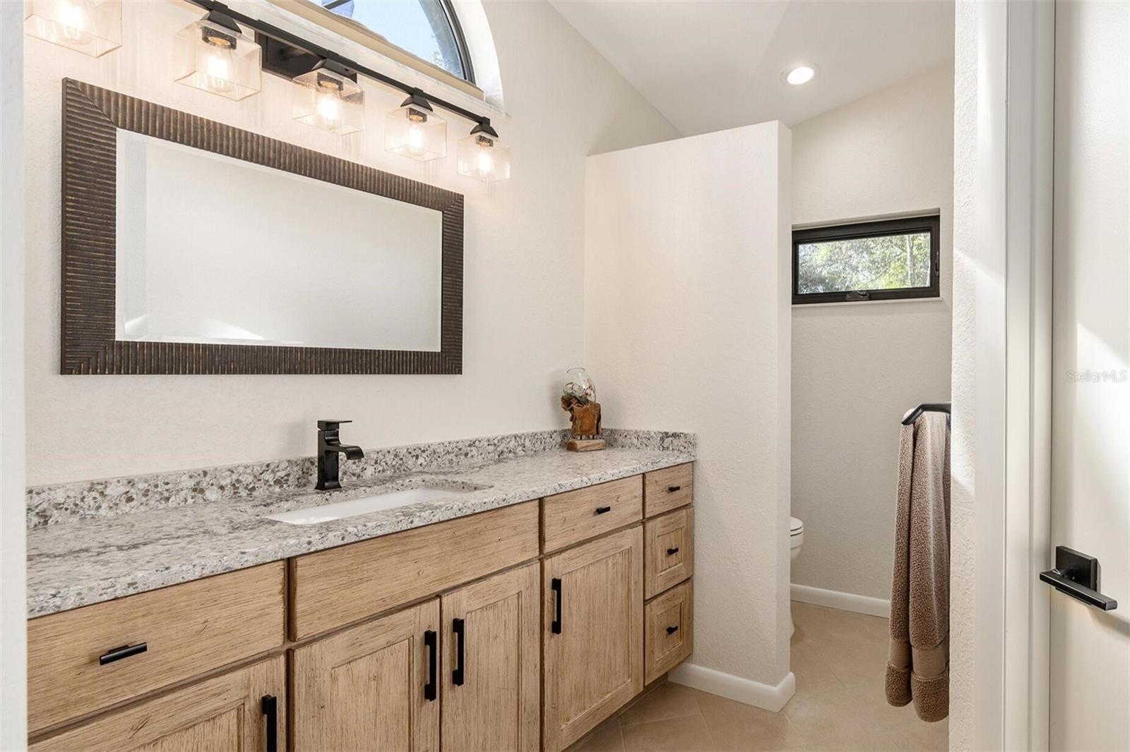 Listing photo id 12 for 19349 90th Lane Road