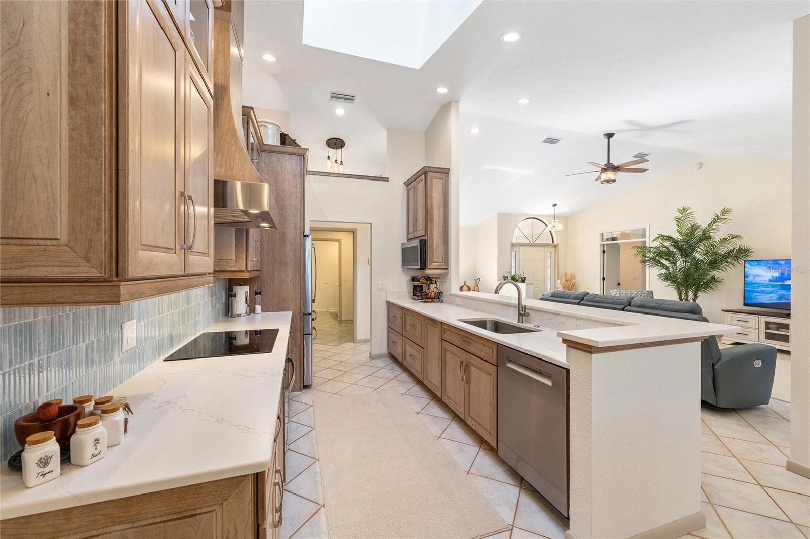 Listing photo id 6 for 19349 90th Lane Road