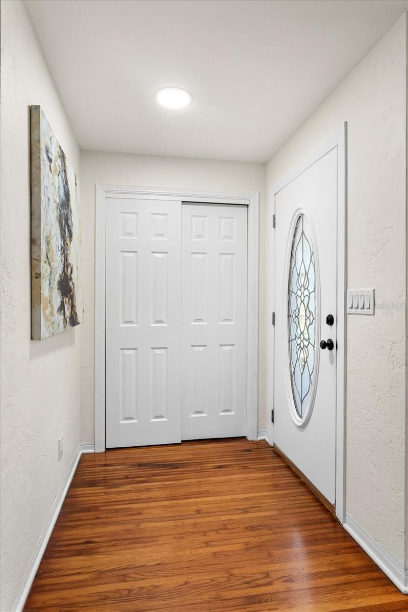 Image 10 of 50 For 105 John Anderson Drive