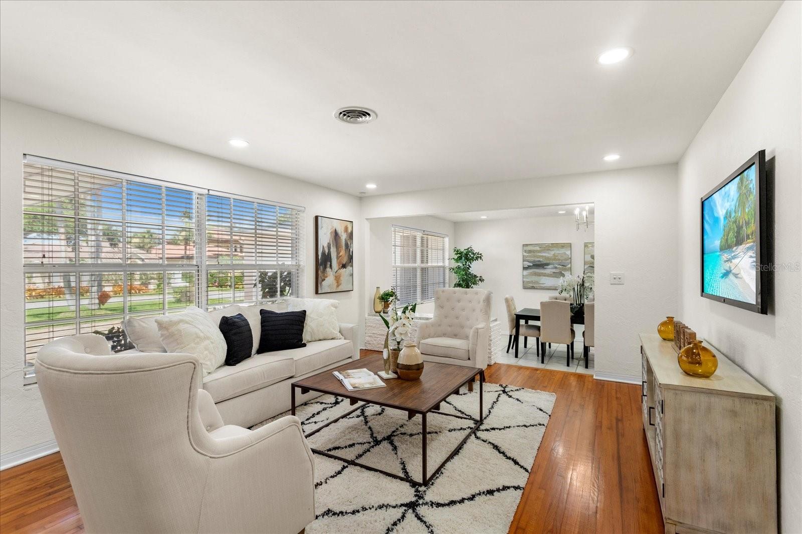 Image 12 of 50 For 105 John Anderson Drive