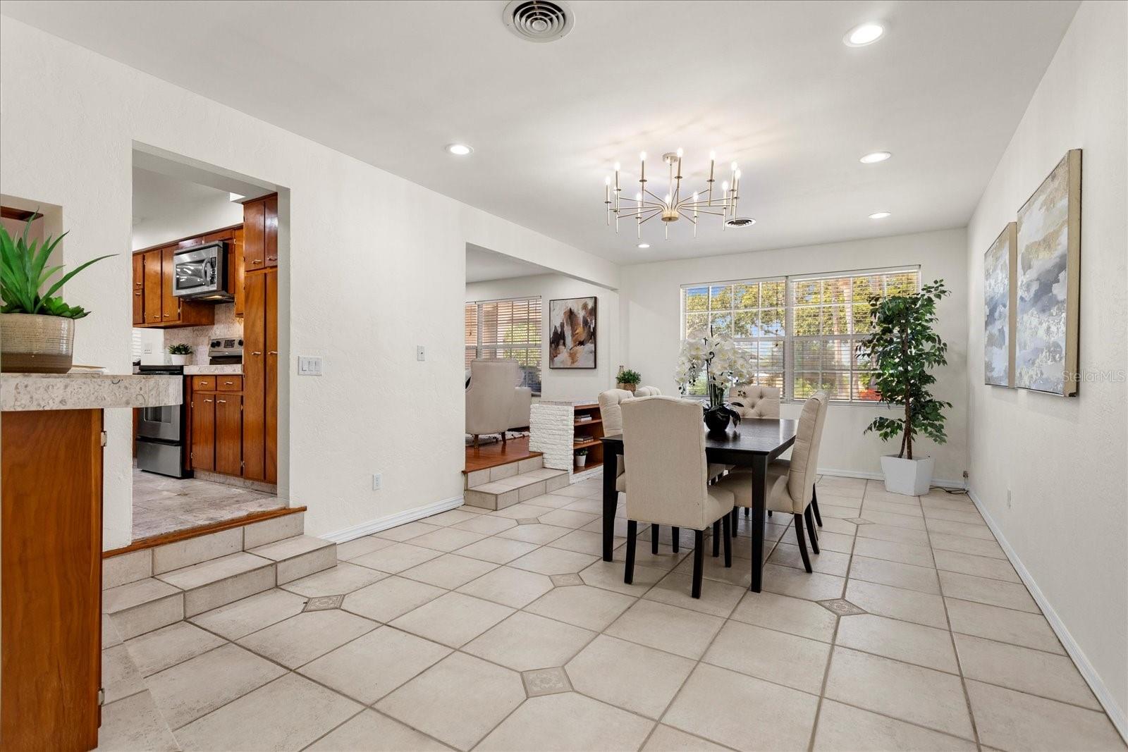 Image 16 of 50 For 105 John Anderson Drive