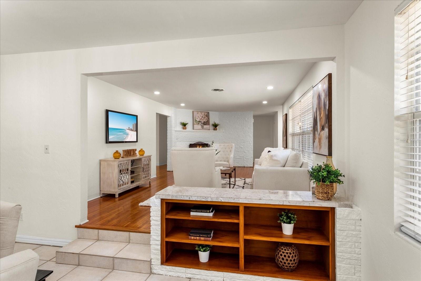 Image 19 of 50 For 105 John Anderson Drive