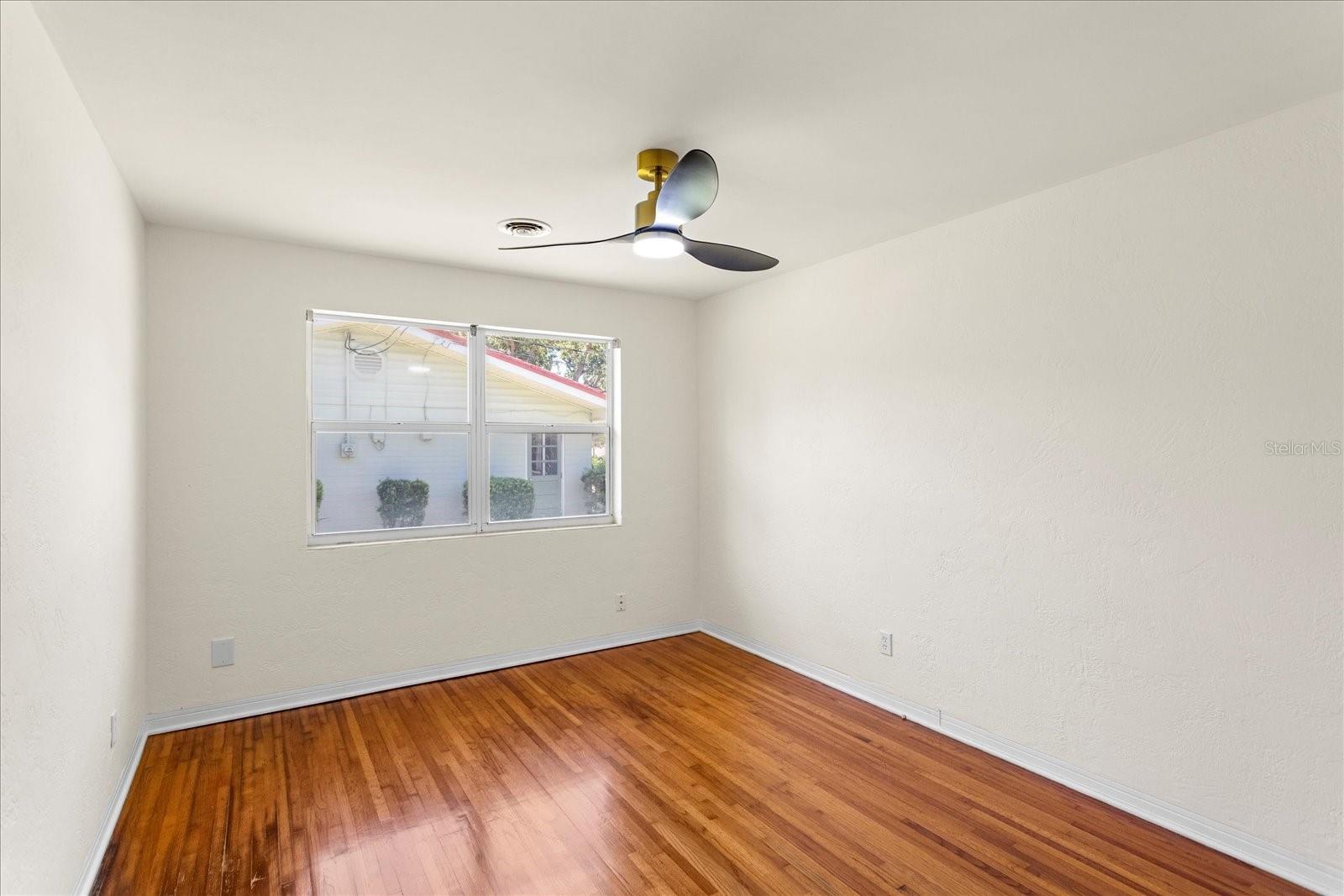 Image 35 of 50 For 105 John Anderson Drive