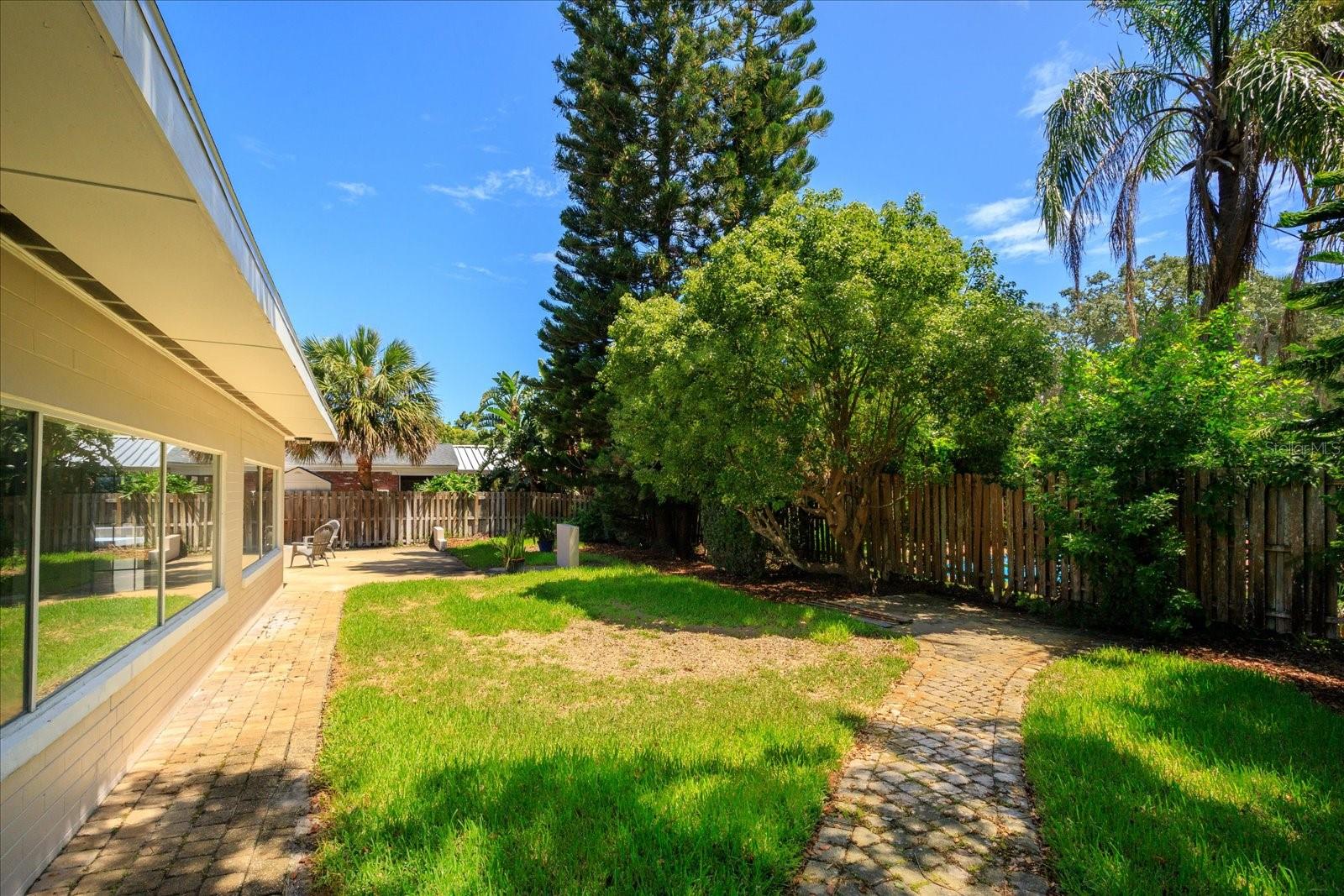 Image 41 of 50 For 105 John Anderson Drive