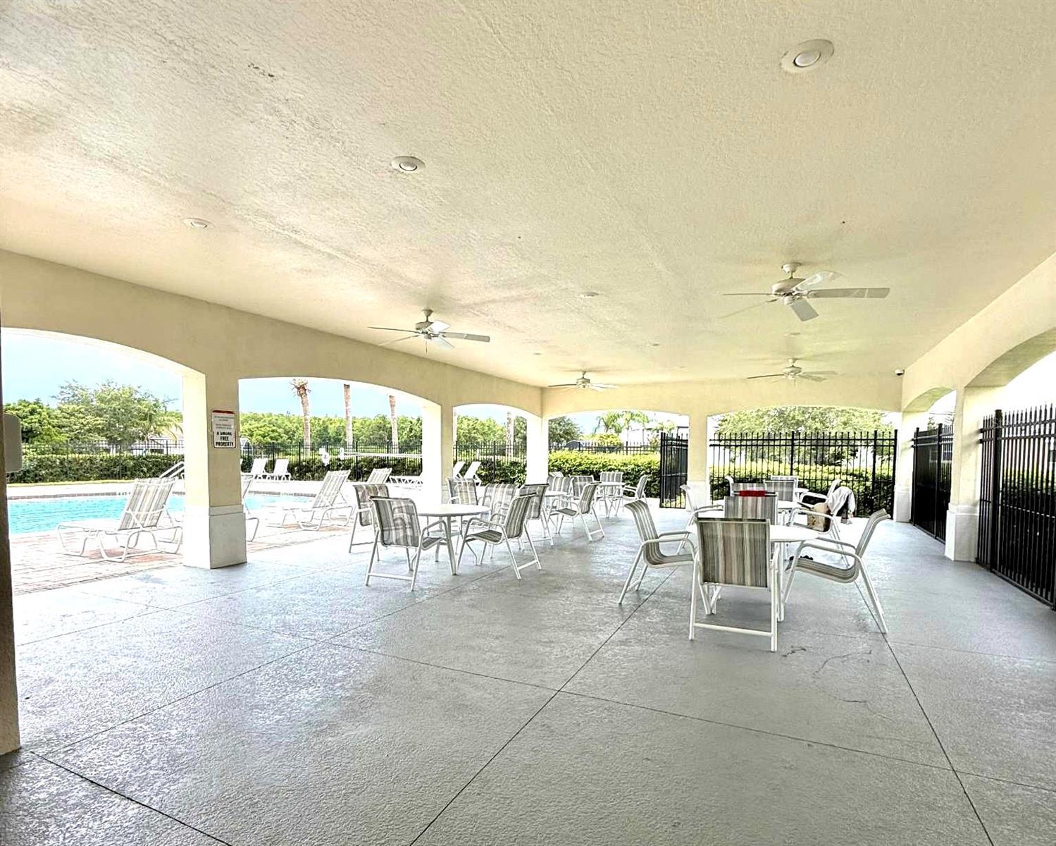 Image 43 of 52 For 3539 Maple Ridge Loop