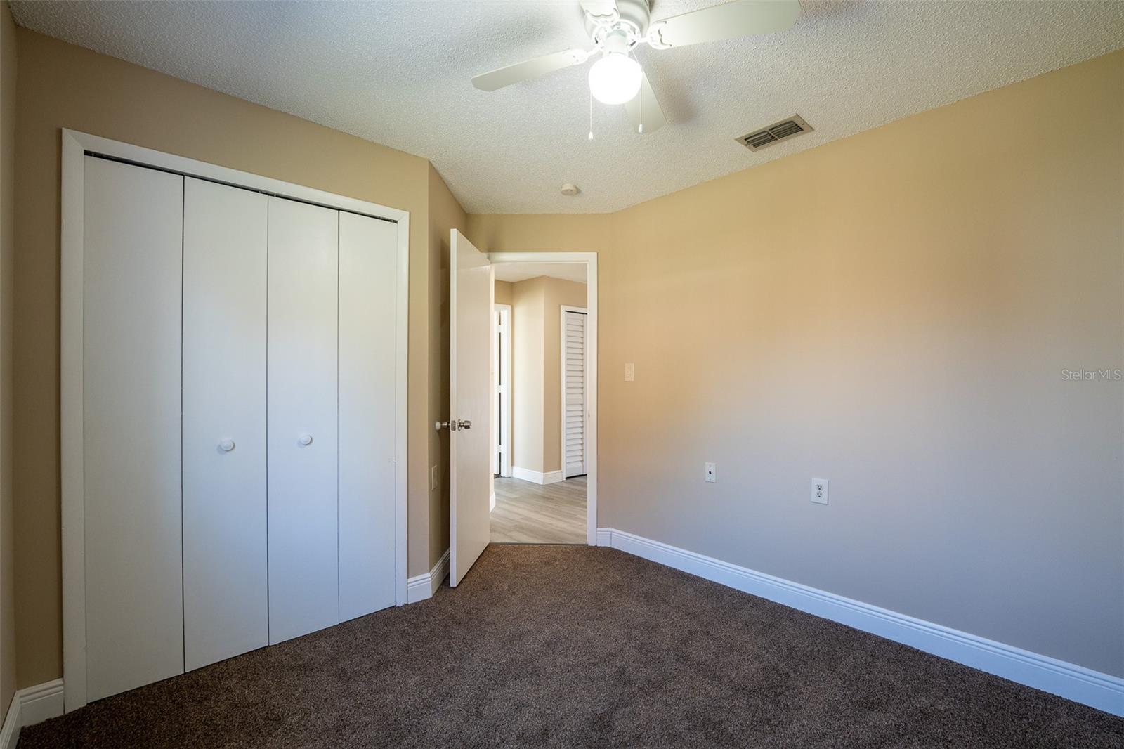 Image 10 of 16 For 1025 Clovercrest Road